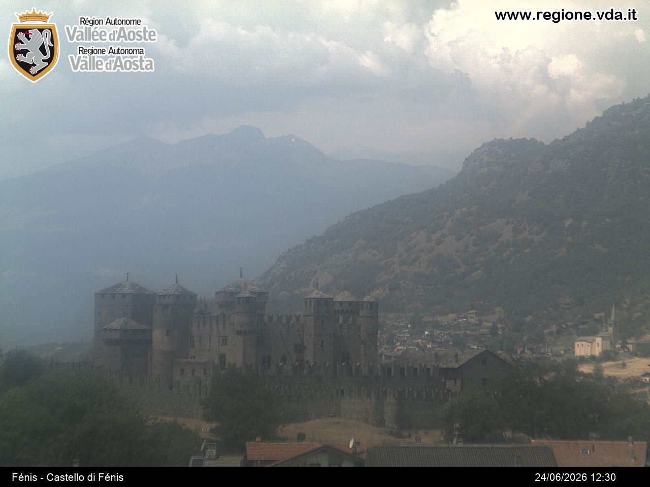 Archiv Foto Webcam Aostatal, Schloss Fenis