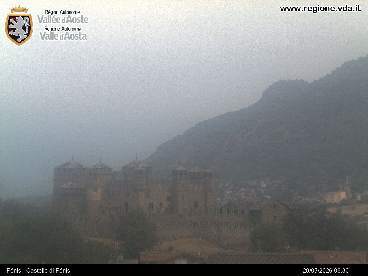 Archiv Foto Webcam Aostatal, Schloss Fenis