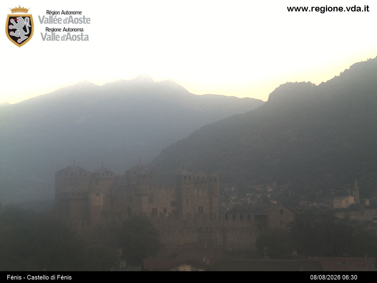 Archiv Foto Webcam Aostatal, Schloss Fenis