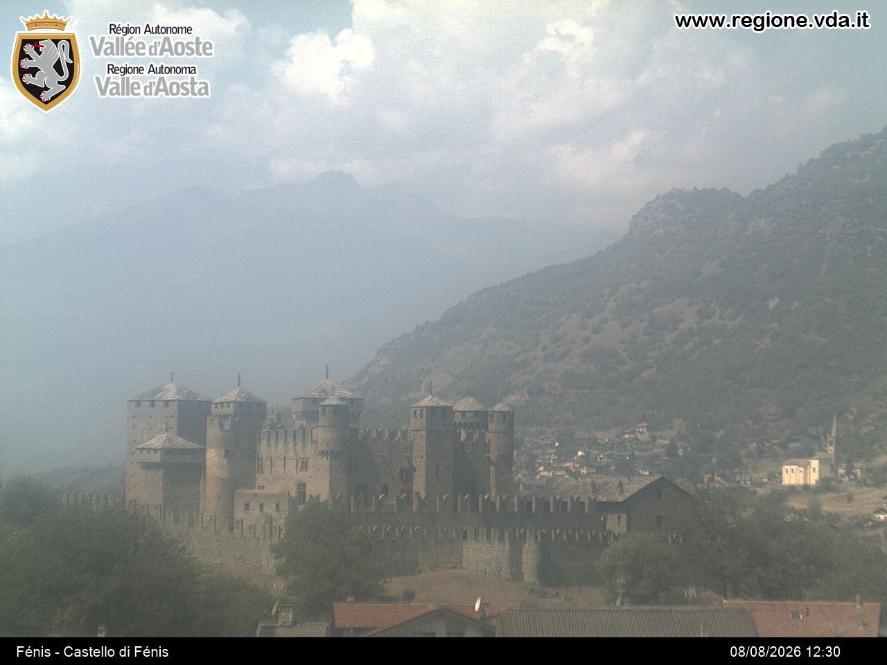 Archived image Webcam Aosta Valley, Fenis Castle