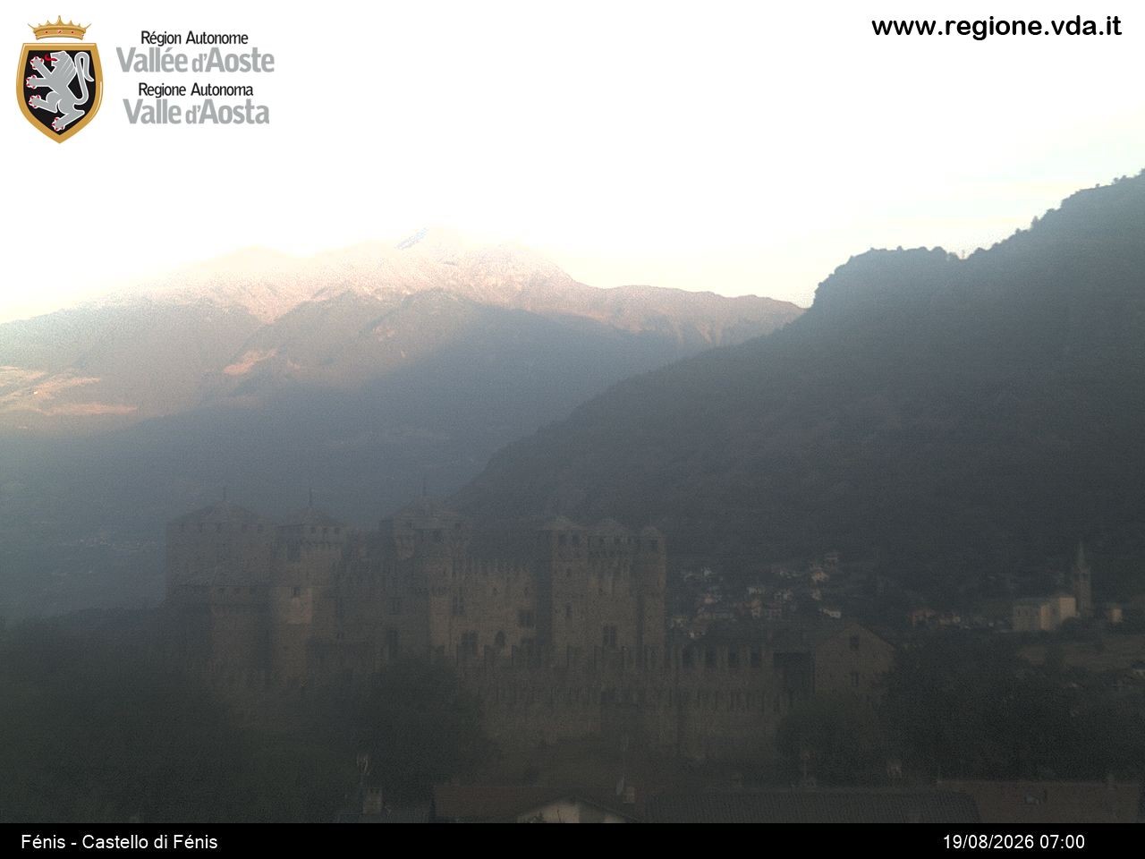 Archiv Foto Webcam Aostatal, Schloss Fenis