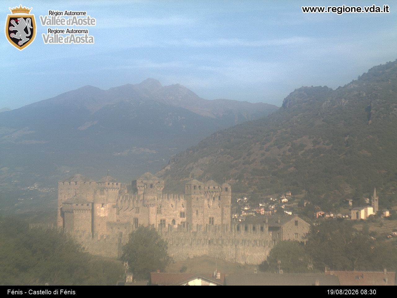 Archiv Foto Webcam Aostatal, Schloss Fenis
