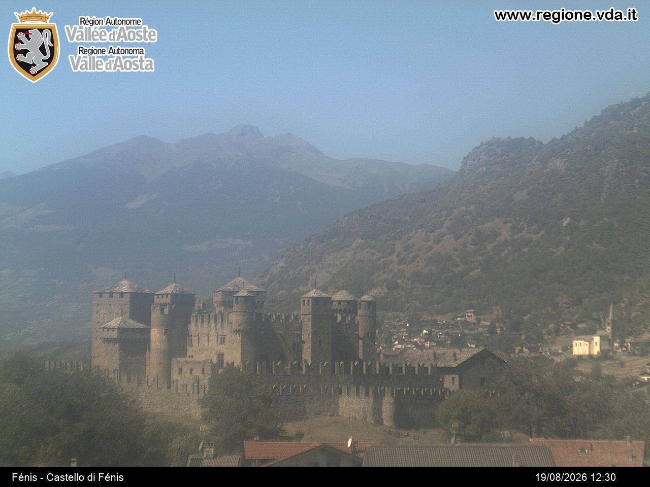 Archiv Foto Webcam Aostatal, Schloss Fenis