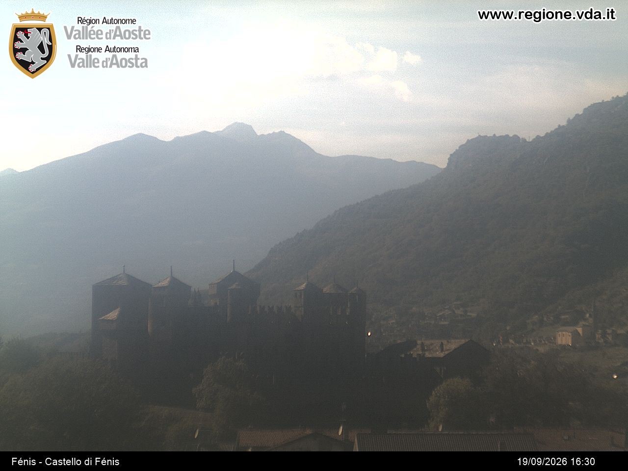 Archiv Foto Webcam Aostatal, Schloss Fenis