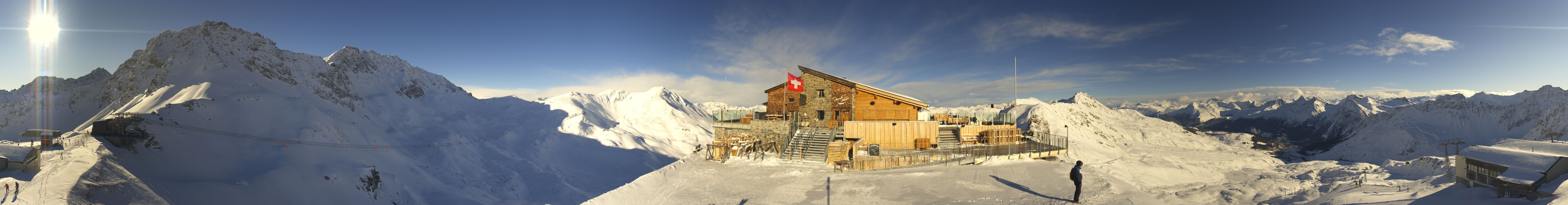 Archived image Webcam Top station Hörnli-Express