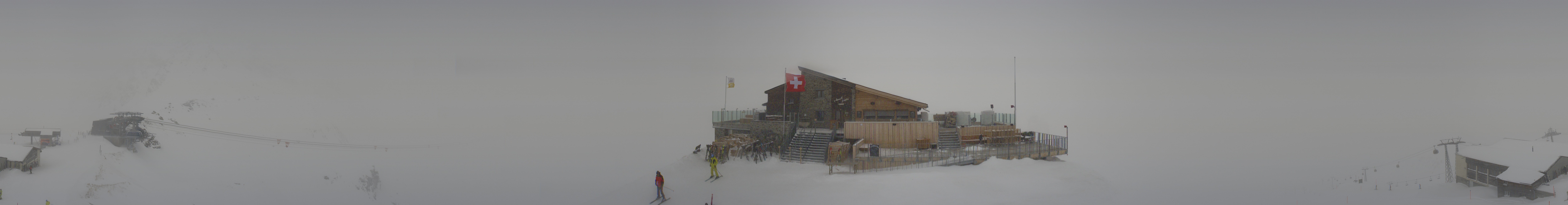 Archived image Webcam Top station Hörnli-Express