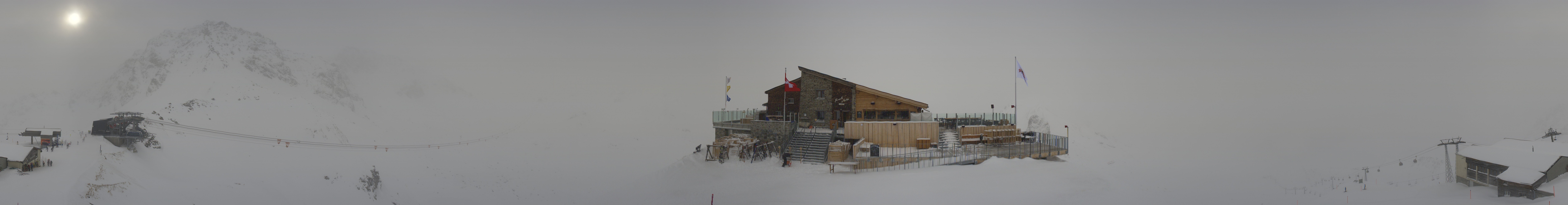 Archived image Webcam Top station Hörnli-Express