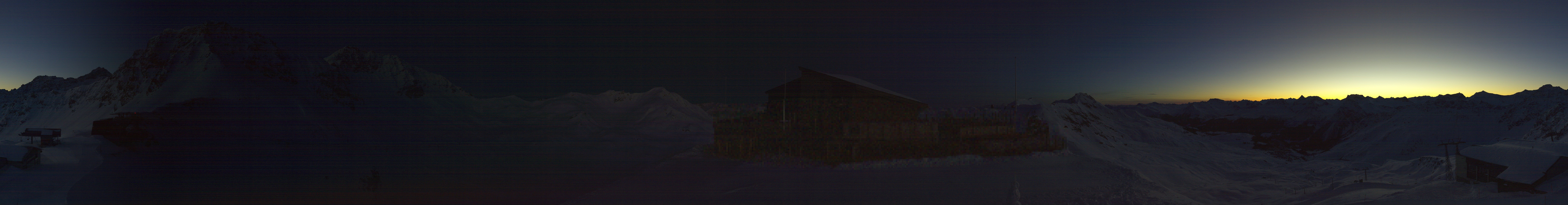 Archived image Webcam Top station Hörnli-Express