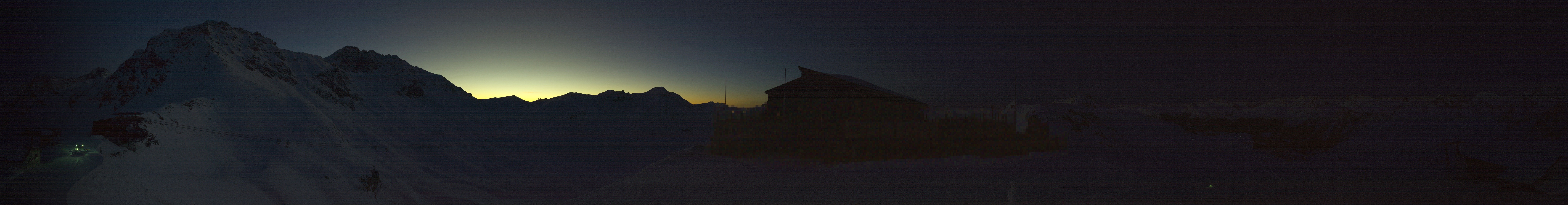 Archived image Webcam Top station Hörnli-Express