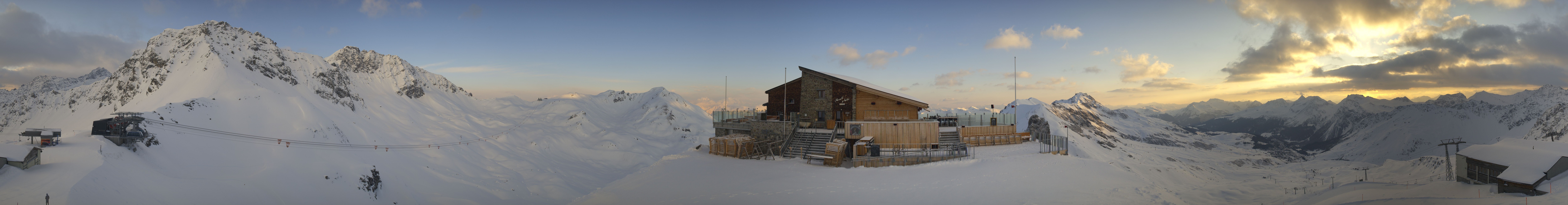 Archiv Foto Webcam Bergstation des Hörnli-Express