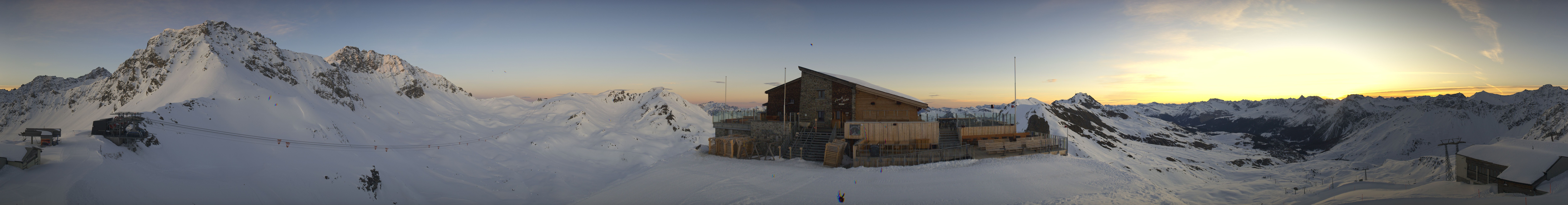 Archiv Foto Webcam Bergstation des Hörnli-Express