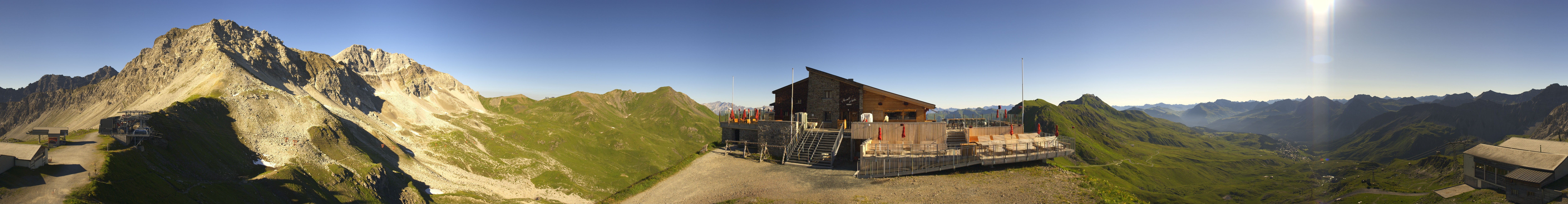 Archived image Webcam Top station Hörnli-Express