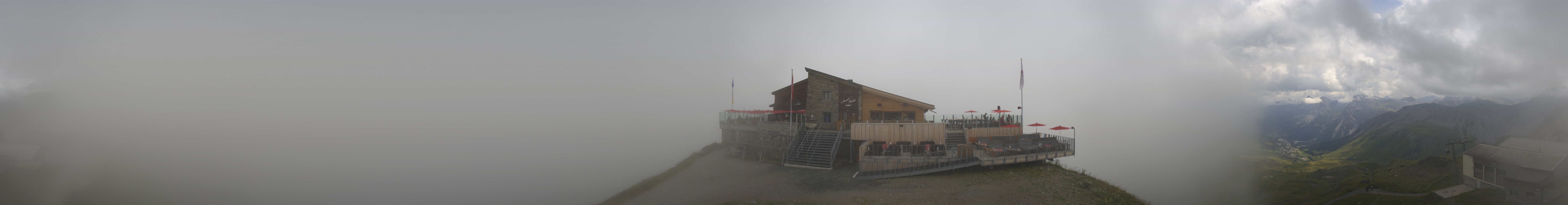 Archived image Webcam Top station Hörnli-Express