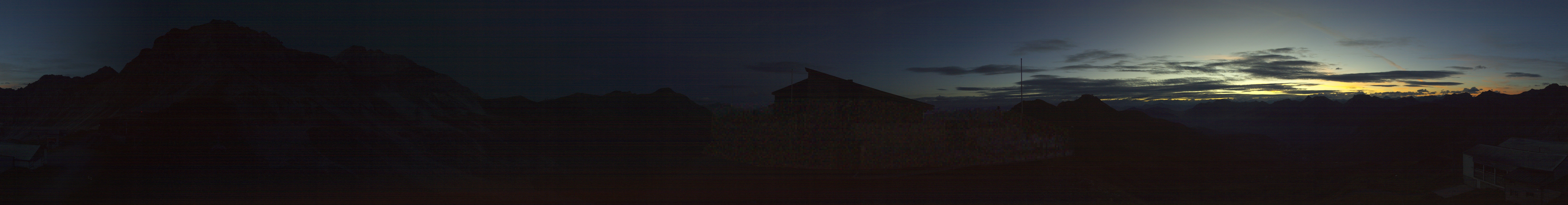 Archiv Foto Webcam Bergstation des Hörnli-Express