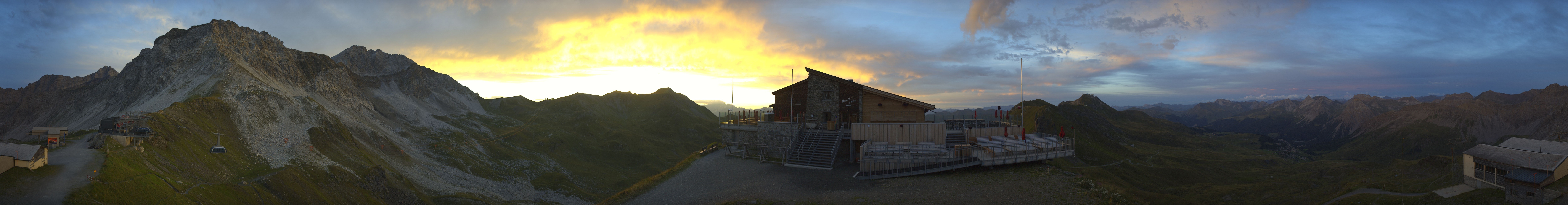 Archived image Webcam Top station Hörnli-Express