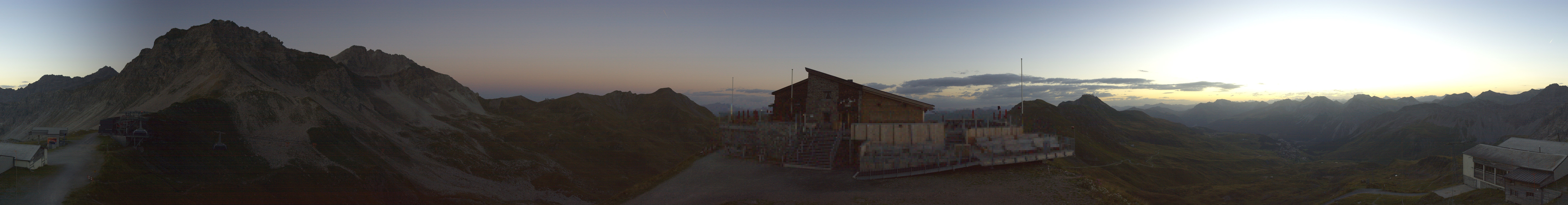 Archived image Webcam Top station Hörnli-Express
