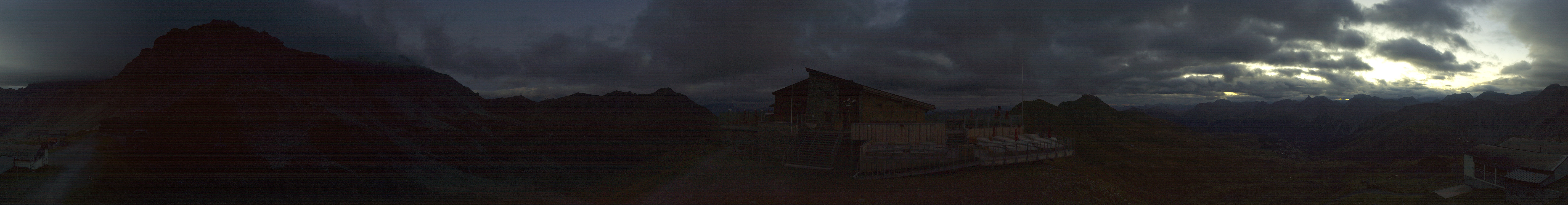 Archiv Foto Webcam Bergstation des Hörnli-Express