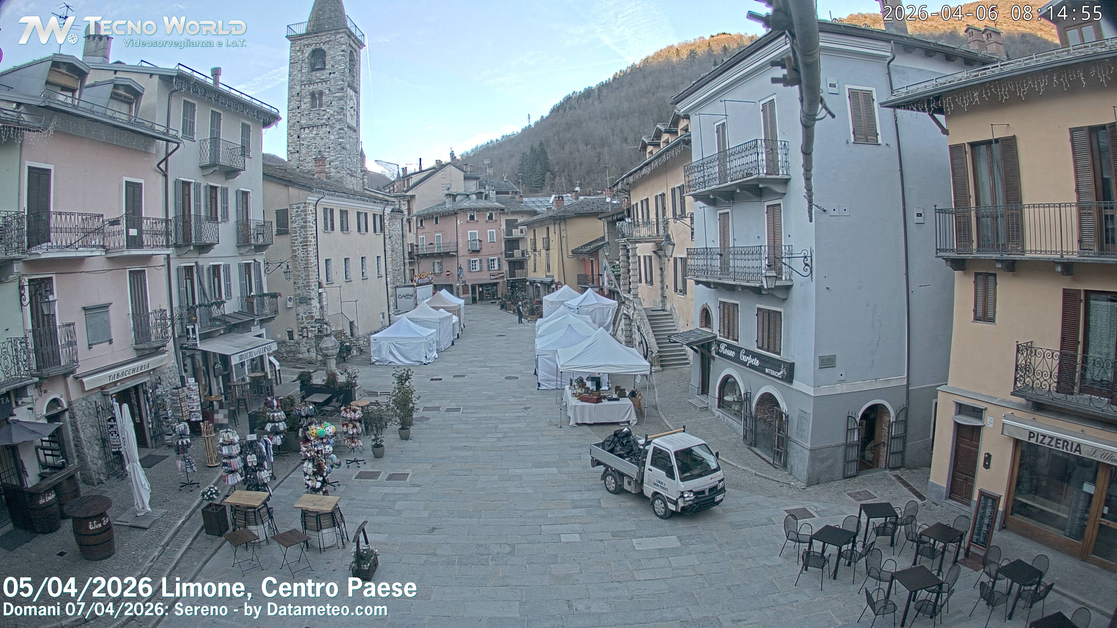 Archived image Webcam Limone town center