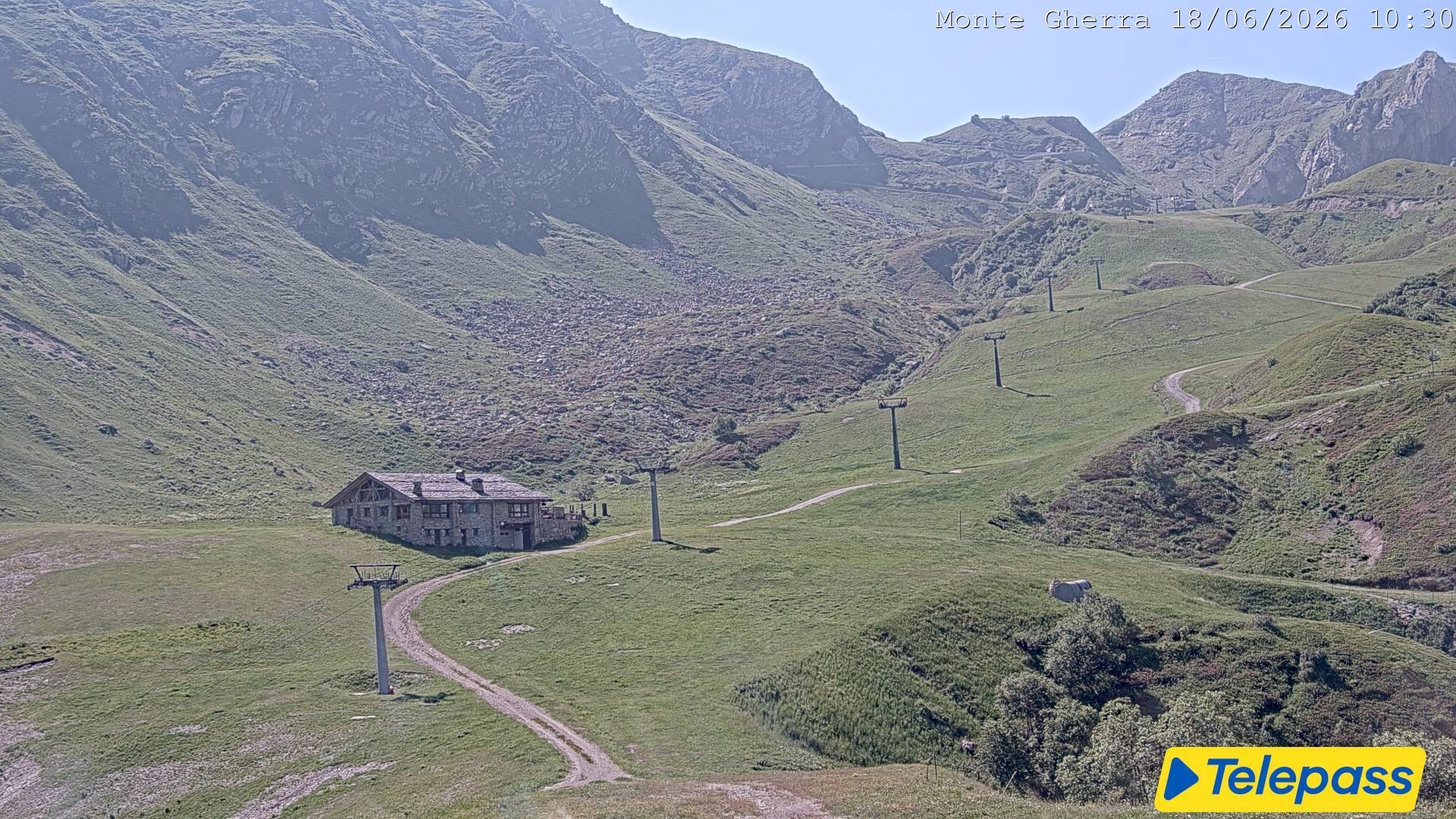 Archived image Webcam Base station Limone 1400 (Limone Piemonte)