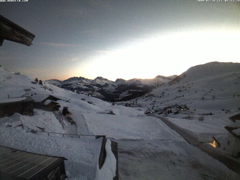 Archived image Webcam Arflina: View towards the valley