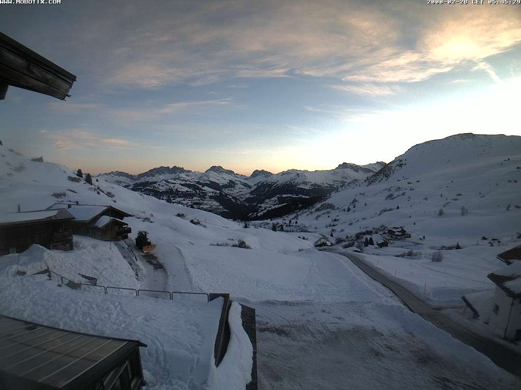 Archived image Webcam Arflina: View towards the valley