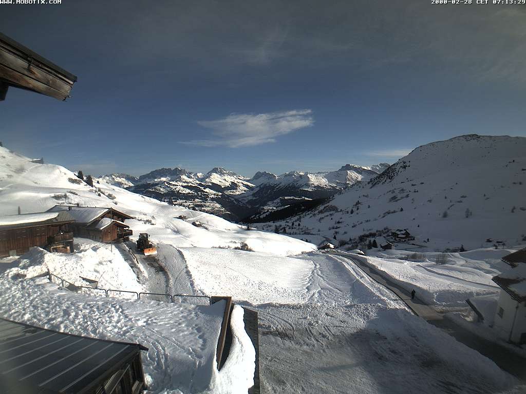Archived image Webcam Arflina: View towards the valley