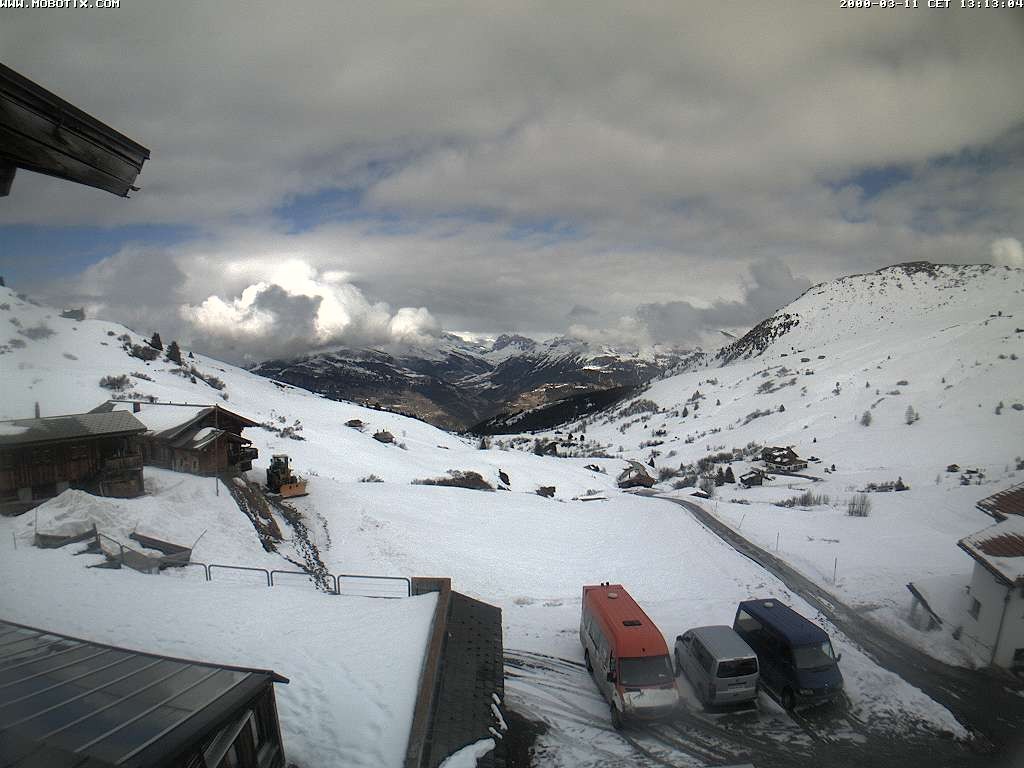 Archived image Webcam Arflina: View towards the valley