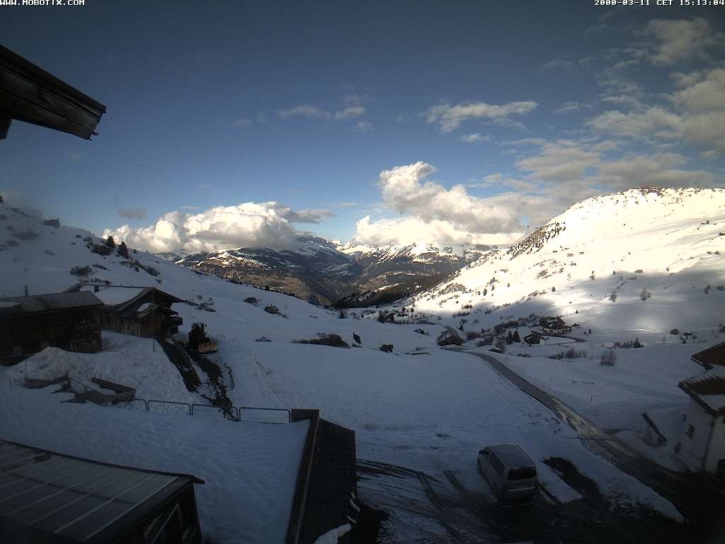 Archived image Webcam Arflina: View towards the valley