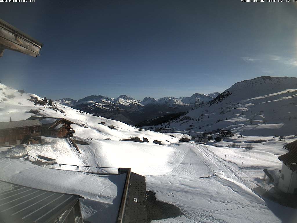 Archived image Webcam Arflina: View towards the valley