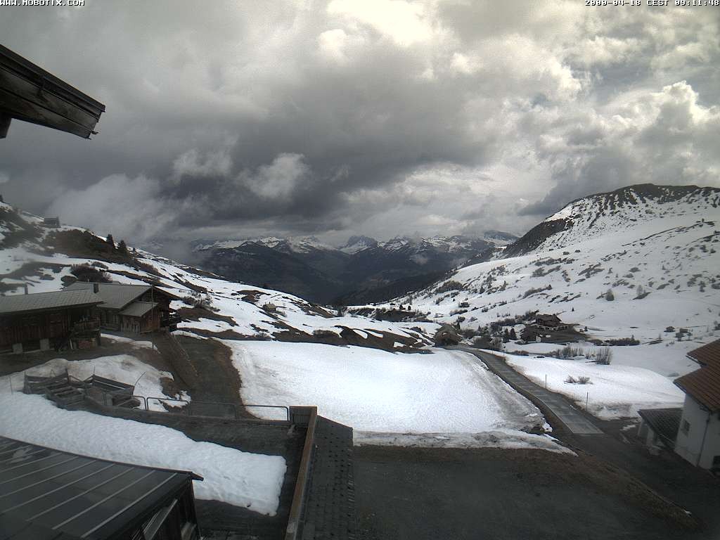 Archived image Webcam Arflina: View towards the valley