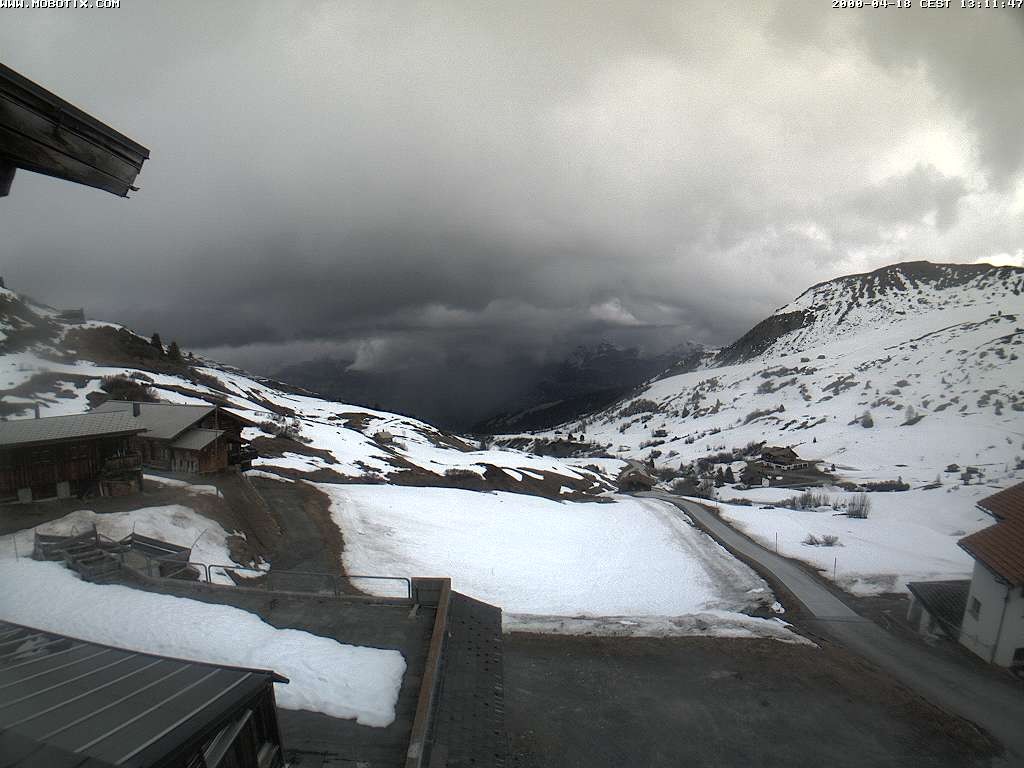 Archived image Webcam Arflina: View towards the valley