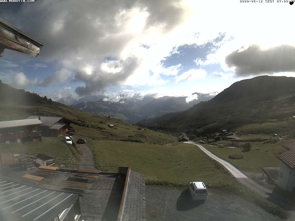 Archived image Webcam Arflina: View towards the valley