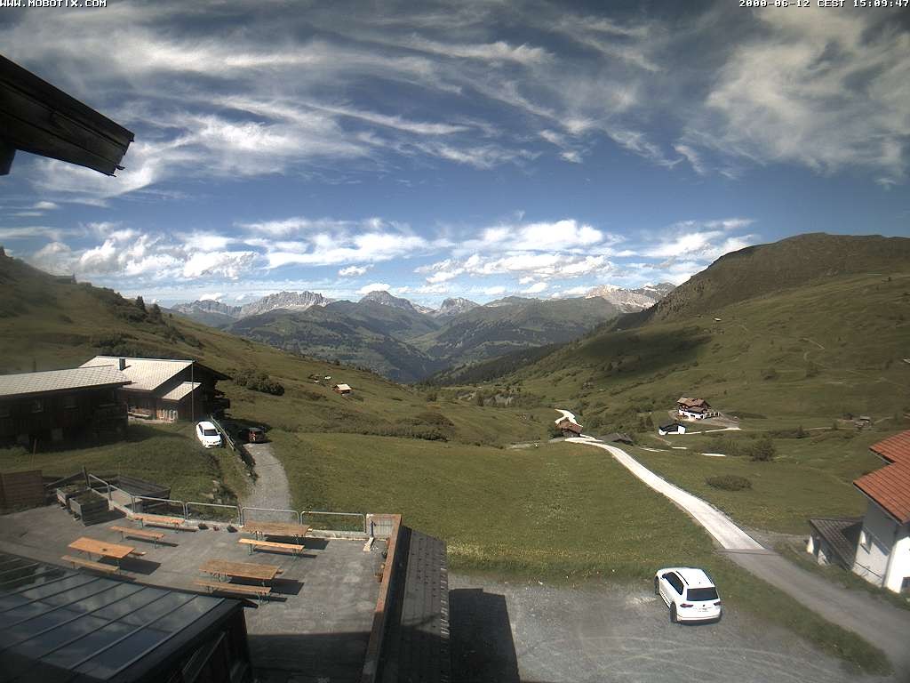 Archived image Webcam Arflina: View towards the valley