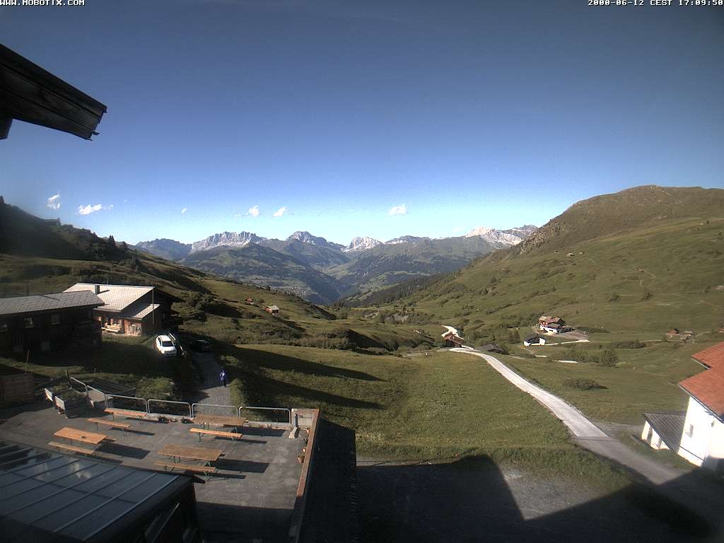 Archived image Webcam Arflina: View towards the valley