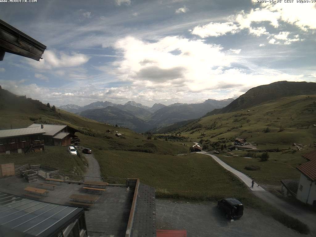 Archived image Webcam Arflina: View towards the valley