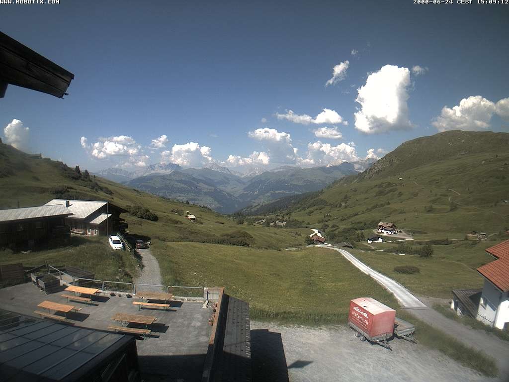 Archived image Webcam Arflina: View towards the valley
