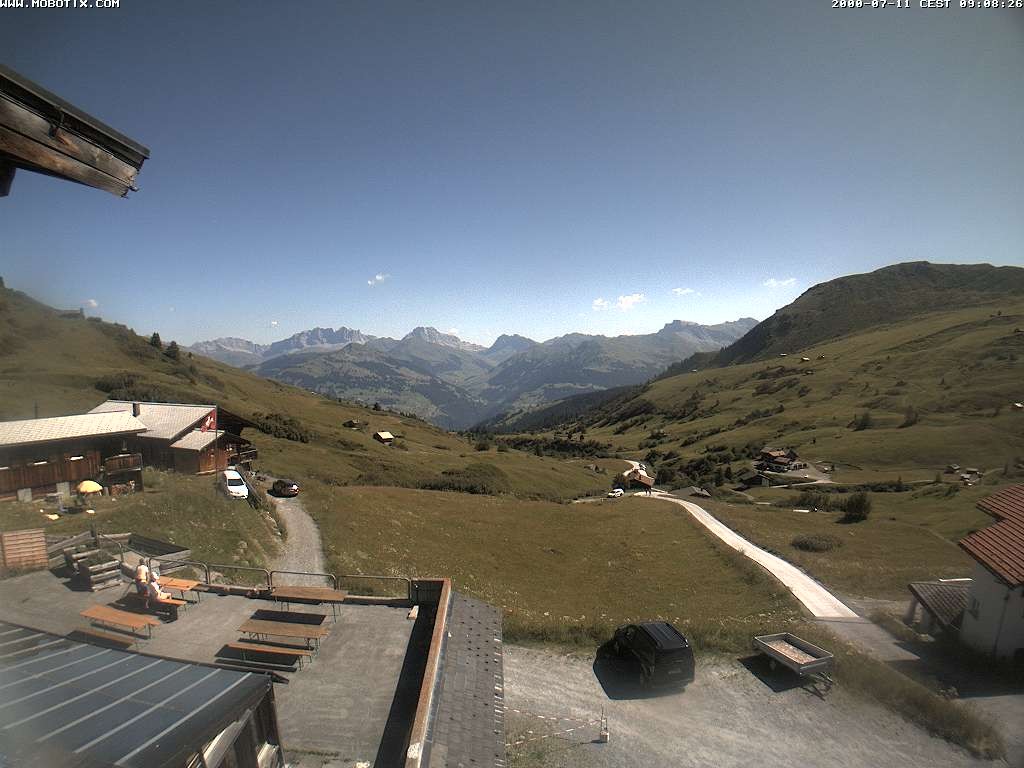 Archived image Webcam Arflina: View towards the valley