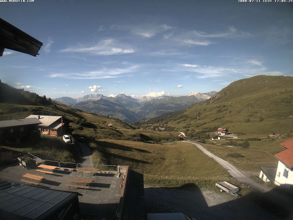 Archived image Webcam Arflina: View towards the valley