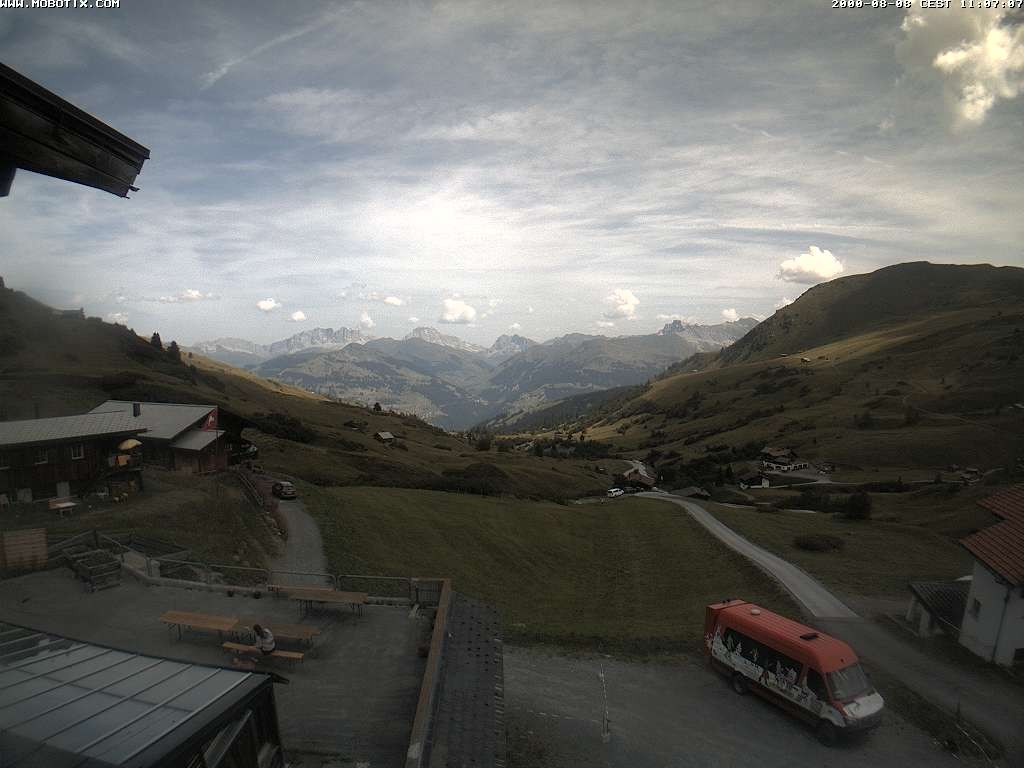Archived image Webcam Arflina: View towards the valley