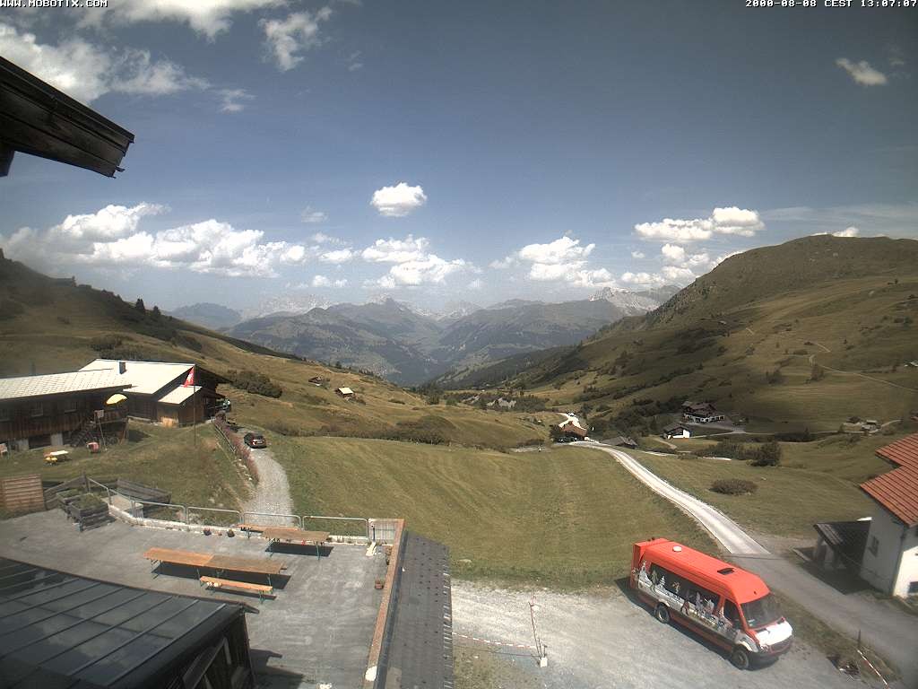Archived image Webcam Arflina: View towards the valley