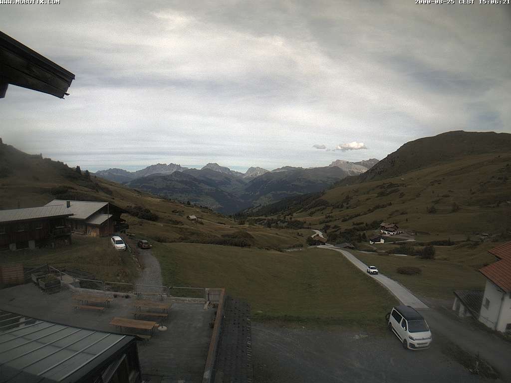 Archived image Webcam Arflina: View towards the valley