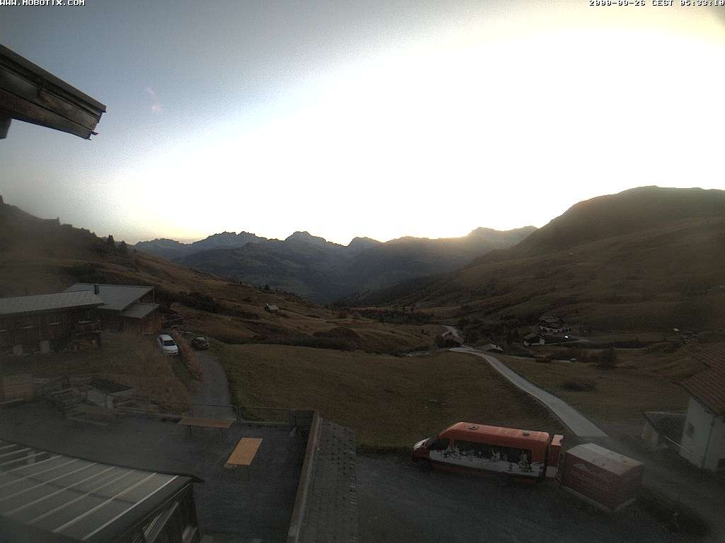 Archived image Webcam Arflina: View towards the valley