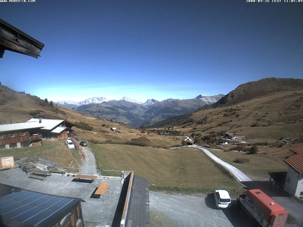 Archived image Webcam Arflina: View towards the valley