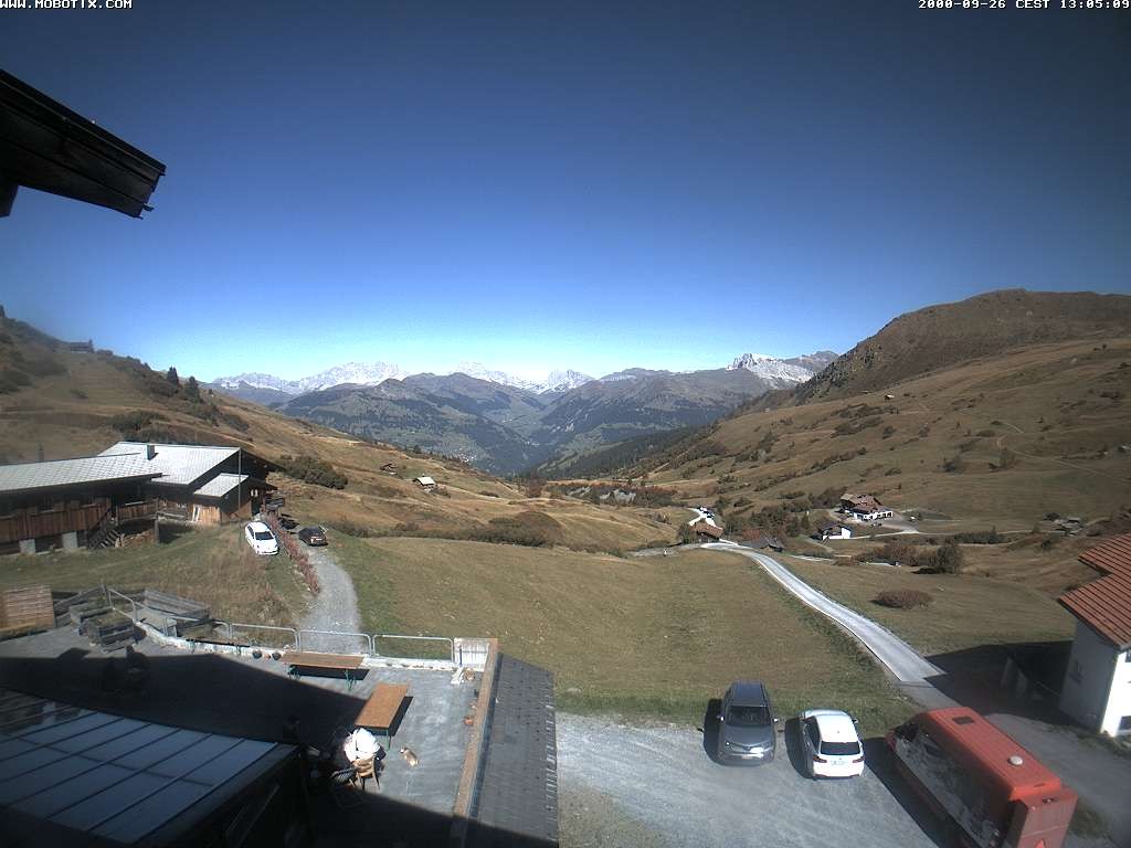 Archived image Webcam Arflina: View towards the valley