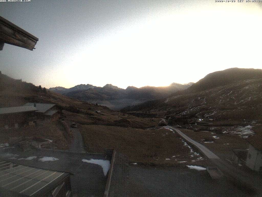 Archived image Webcam Arflina: View towards the valley