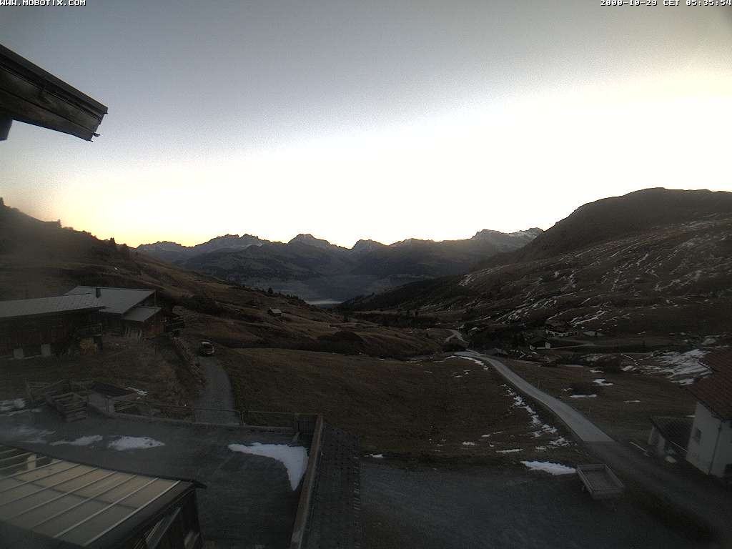 Archived image Webcam Arflina: View towards the valley