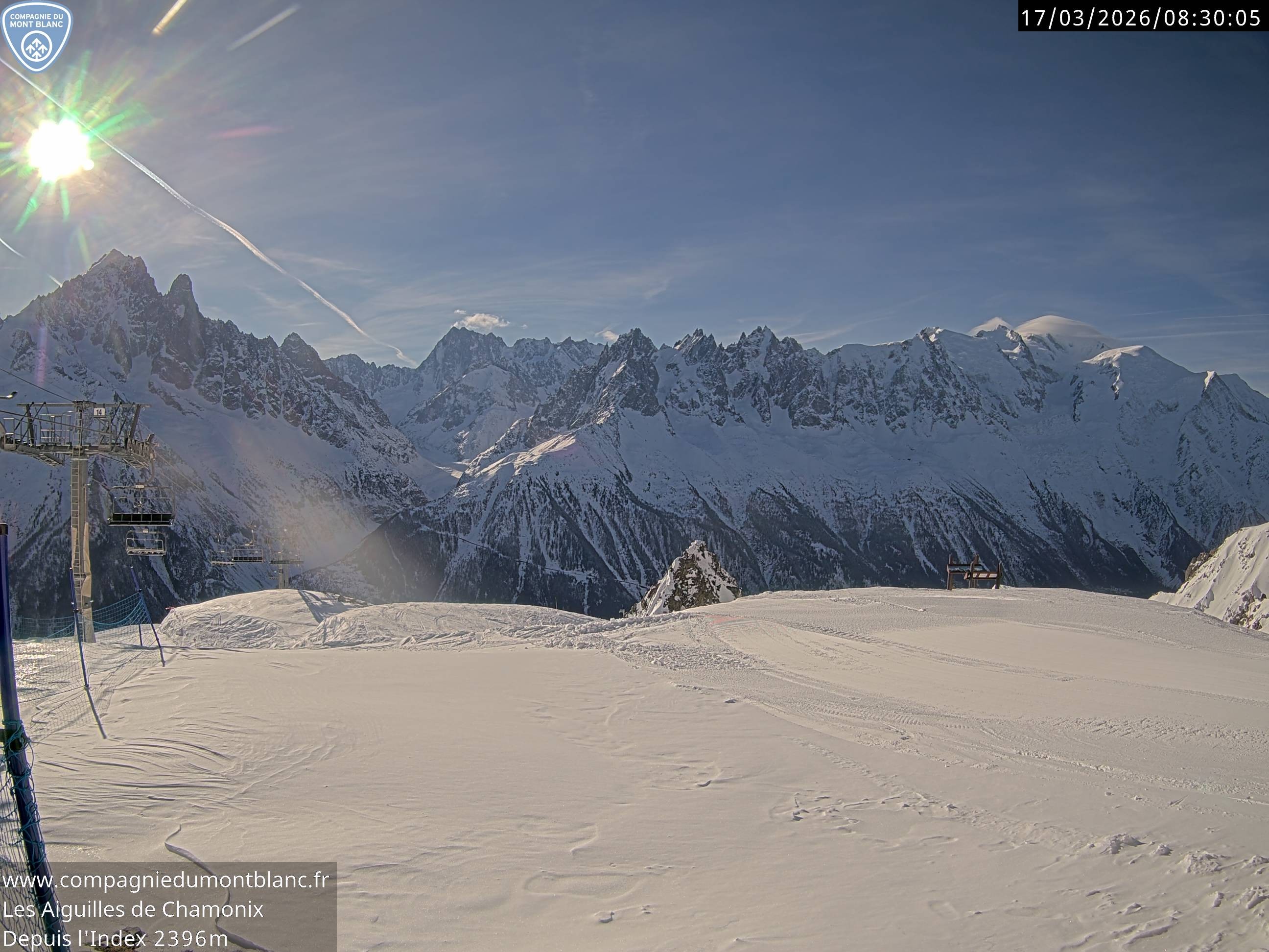 Archiv Foto Webcam Les Aiguilles de Charmonix