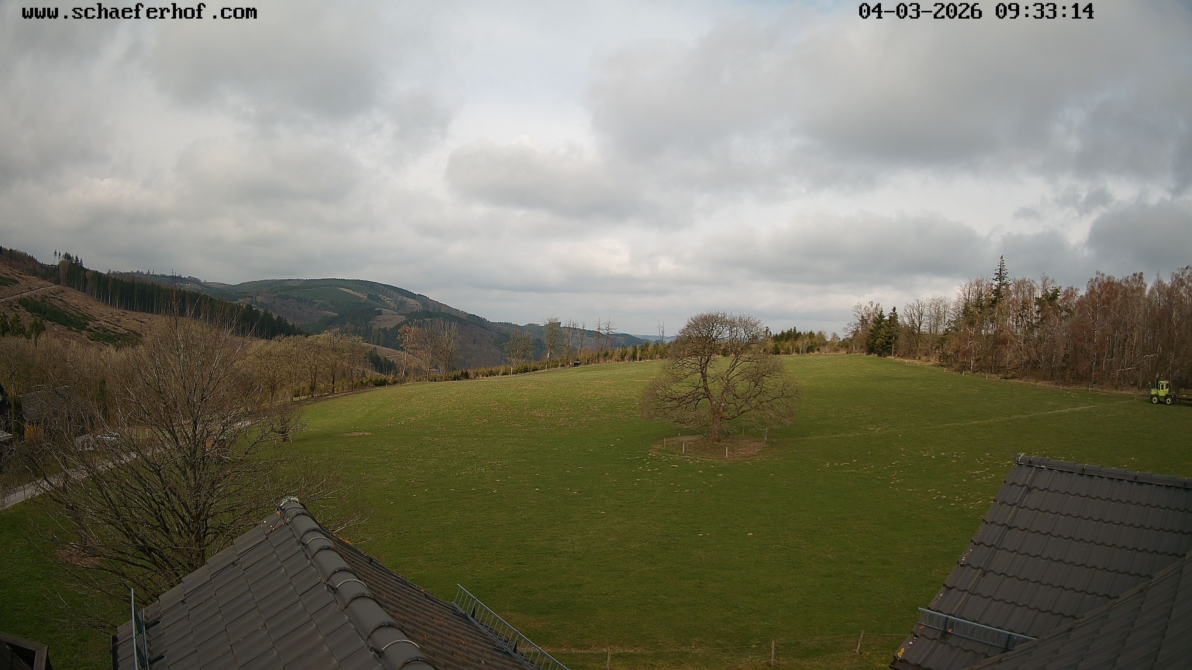 Archived image Webcam Schmallenberg: Hotel Schäferhof