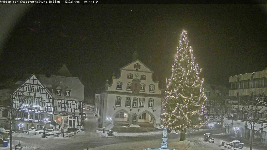 Archiv Foto Webcam Rathaus und Marktplatz Brilon