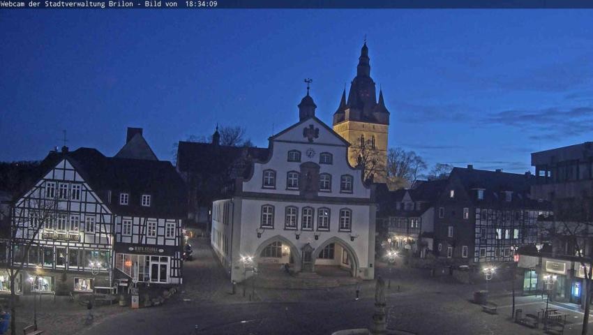 Archiv Foto Webcam Rathaus und Marktplatz Brilon